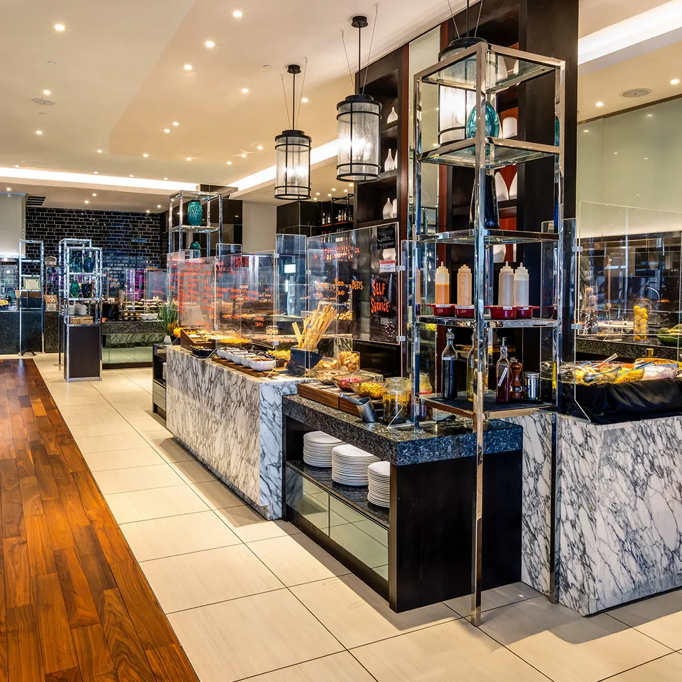 ダイニング＆バー